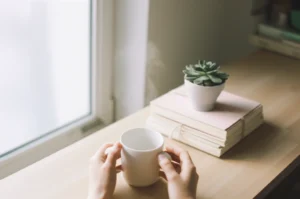 Minimalist Lifestyle Benefits — Clearer Life, Less Stress