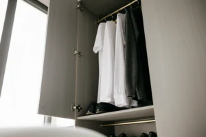 Minimalist Wardrobe Man: Capsule Essentials