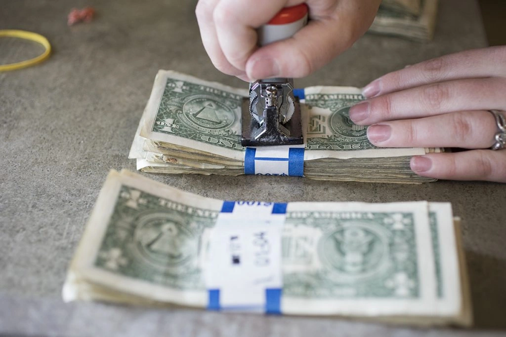 5 Easy Moves That’ll Quickly Give You a Bigger Bank Account