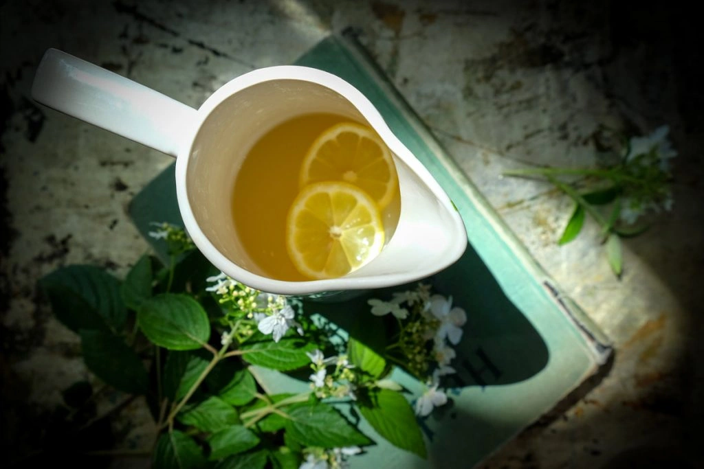 Affordable Summer Cocktails on a Budget