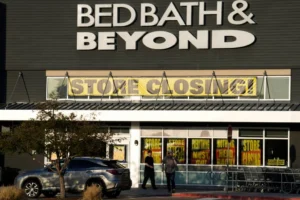 Bed Bath & Beyond’s Stores Close on Sunday, and What’s Left Is up to 90% Off