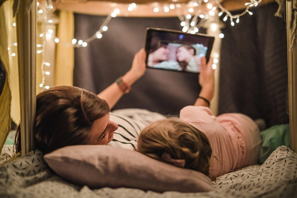 Where Should I Put Money Now to Help My 6-Year-Old Niece Later?