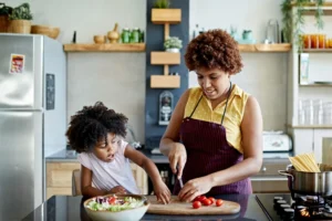 7 Food Bloggers and Influencers Who Teach You to Cook on a Budget