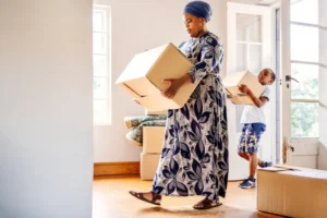 Hire a Mover or DIY? The Cheapest Way to Move Across Country