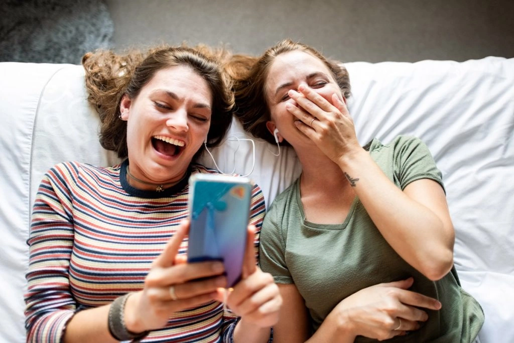 The 8 Best Cell Phone Plans Under $30 — Plus 3 Other Options