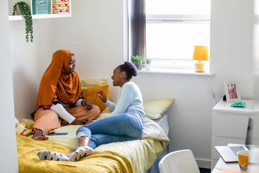 Dorm Room Essentials on a Budget