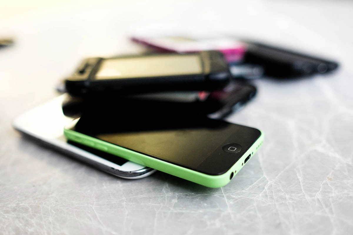 Free Smartphone From Att — Is the iPhone Really Free?