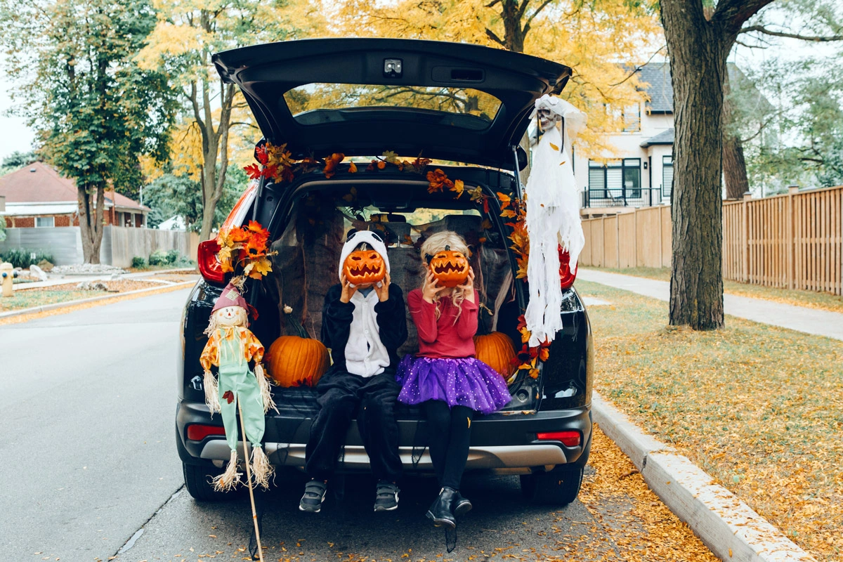 Halloween Car Decorations on a Budget