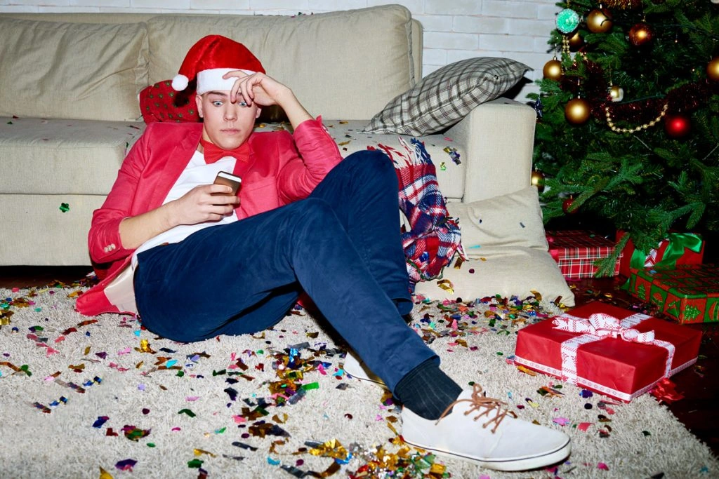 You Better Watch Out: How to Protect Yourself From Holiday Scams