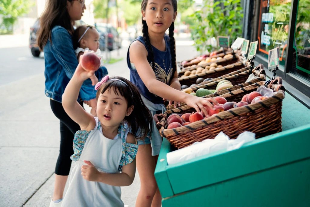 22 Creative Ways to Save Money on Food and Still Eat Well