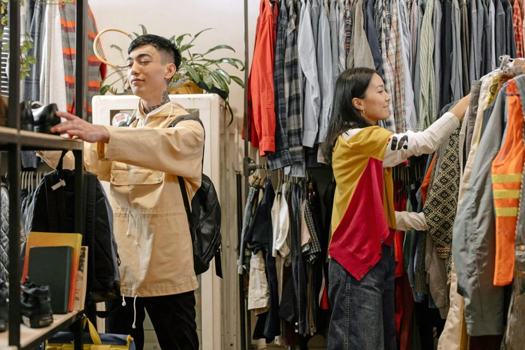 These 8 Name Brands Run Their Own Secondhand Stores