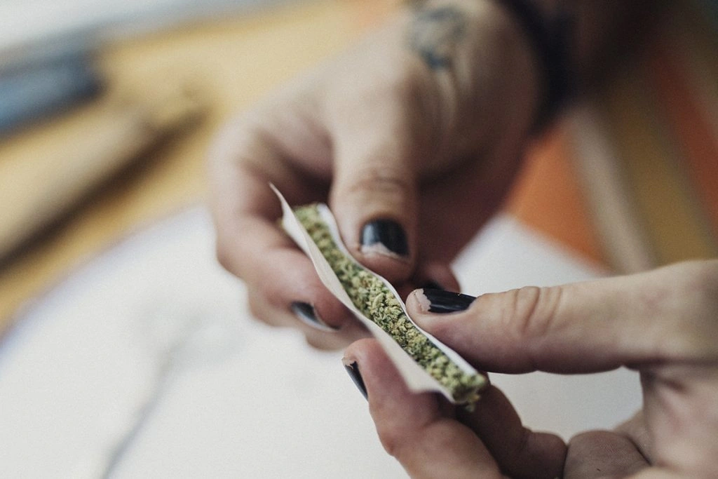 How Do I Answer Stepmom’s Burning Questions About My Medical Marijuana Tab?