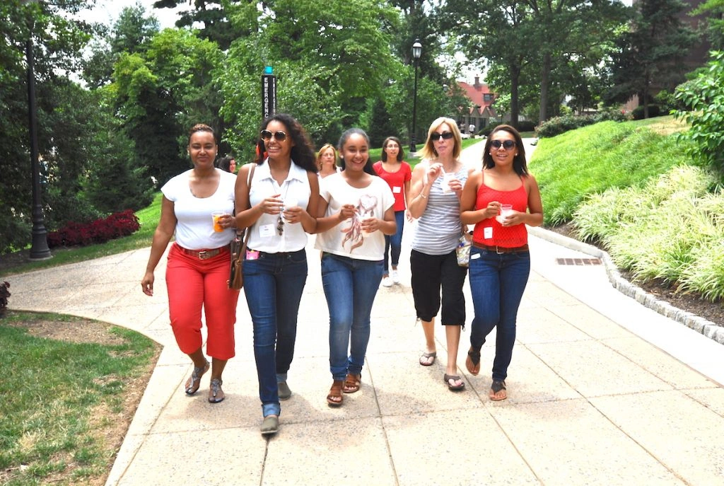 Questions To Ask On College Tours: Top Tips