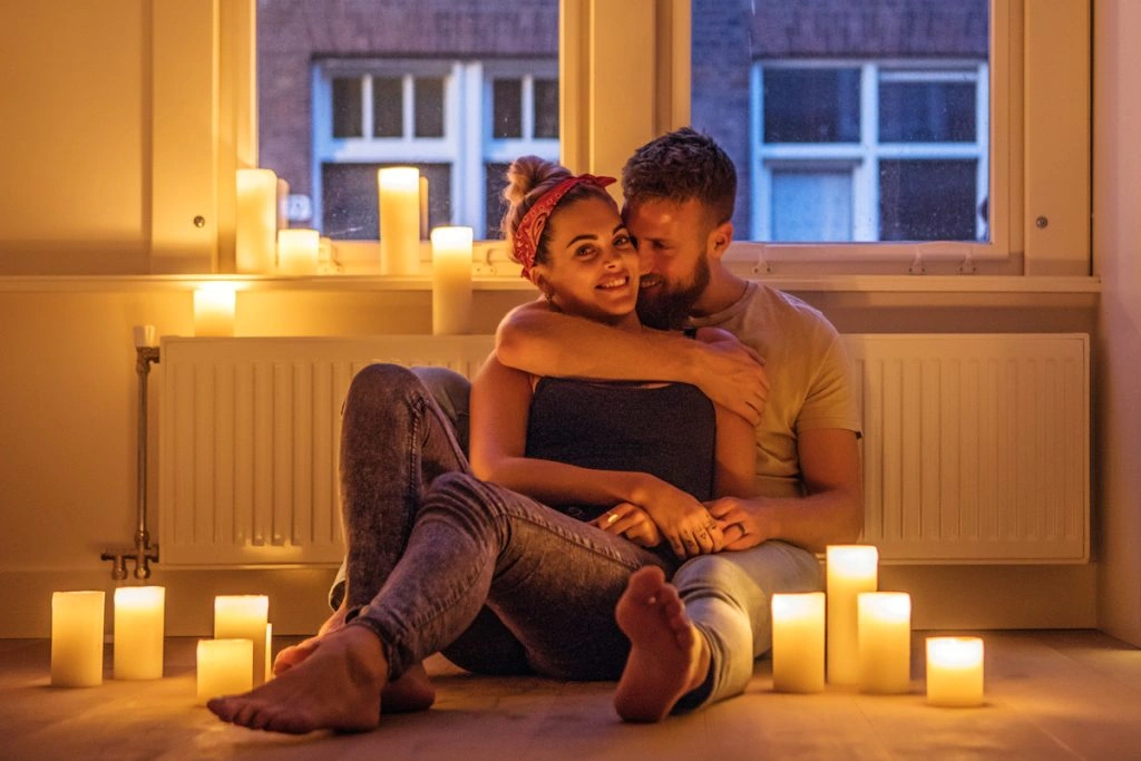 Make Your Candle Habit Less Expensive with These Tips