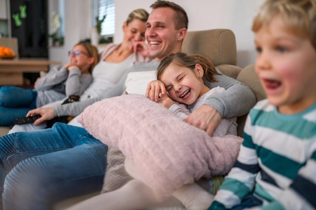 6 Ways to Save Money on Home Entertainment