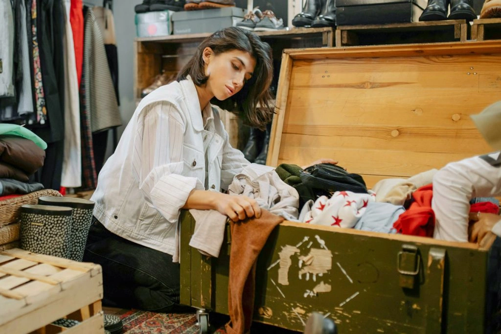 Stop Buying Fast Fashion: Practical Ways to Quit
