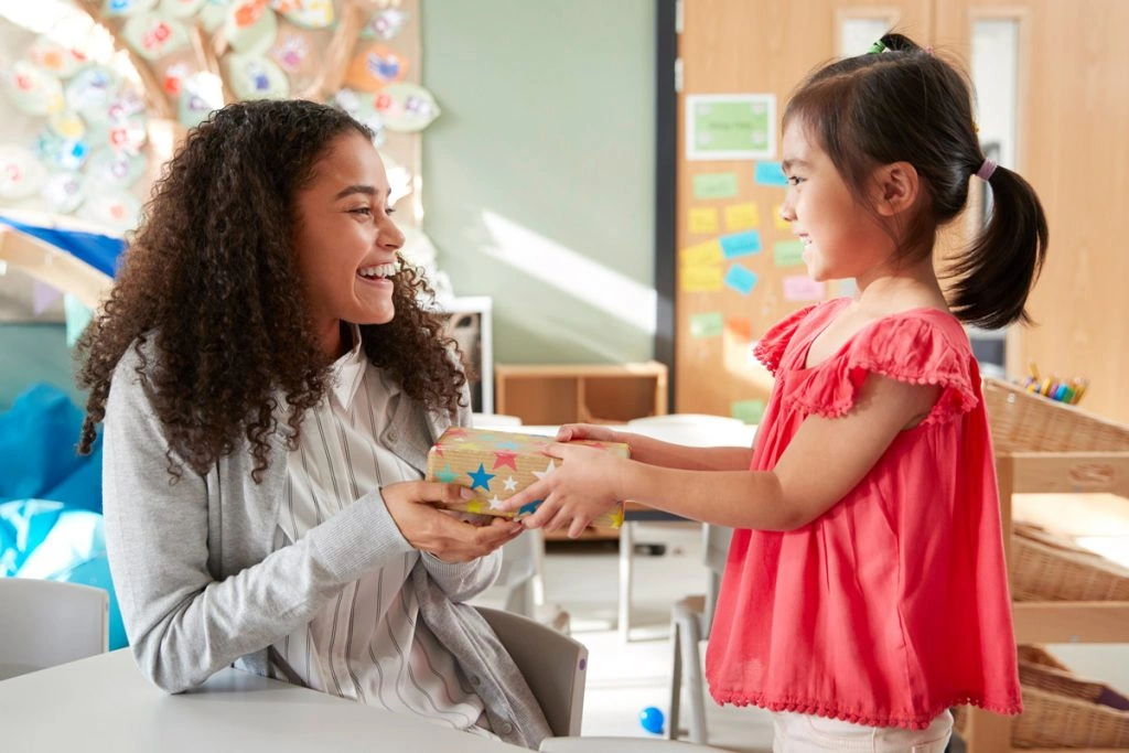 Teacher Gifts: Affordable Holiday Ideas Under $10