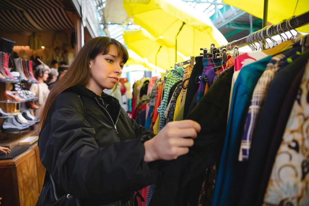Thrift Store Shopping Tips for Smart Shoppers