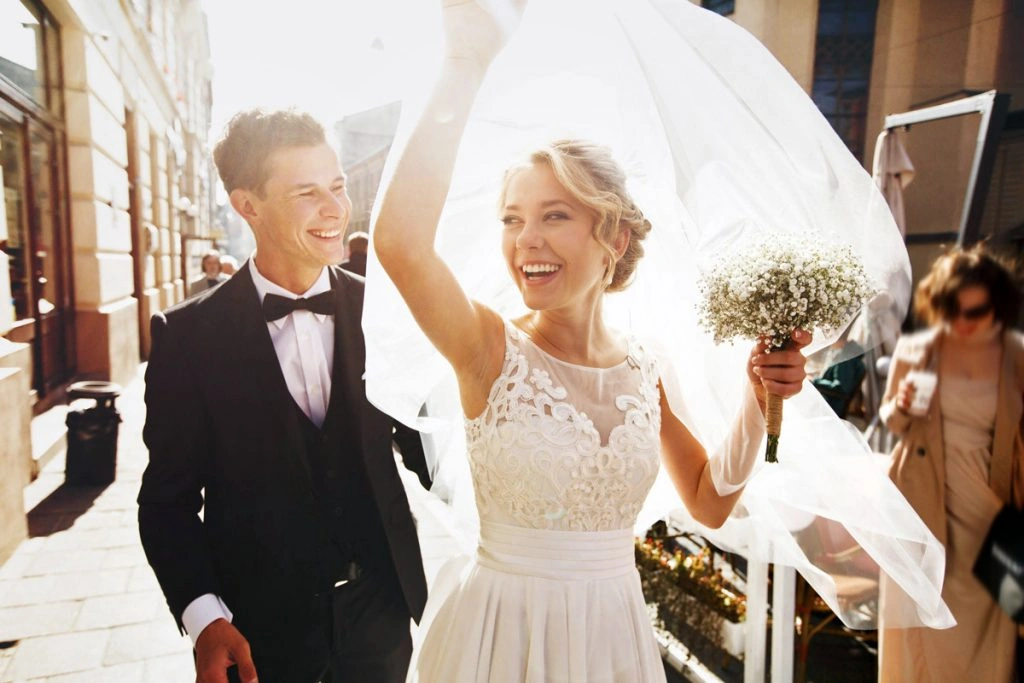 9 Places to Buy Used Wedding Dresses Online for Brides on a Budget