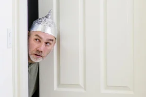 Uses For Aluminum Foil: 13 Clever Household Hacks