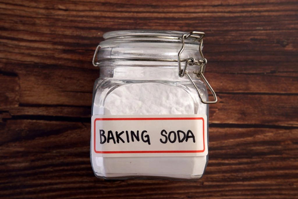 30 Clever Uses for Baking Soda