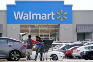 Walmart’s Rollbacks Sale Strikes First in Holiday Deals Showdown