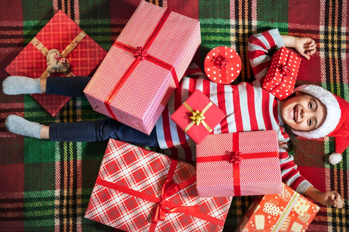 Do Your Holiday Shopping at the Dollar Store Without Looking Cheap